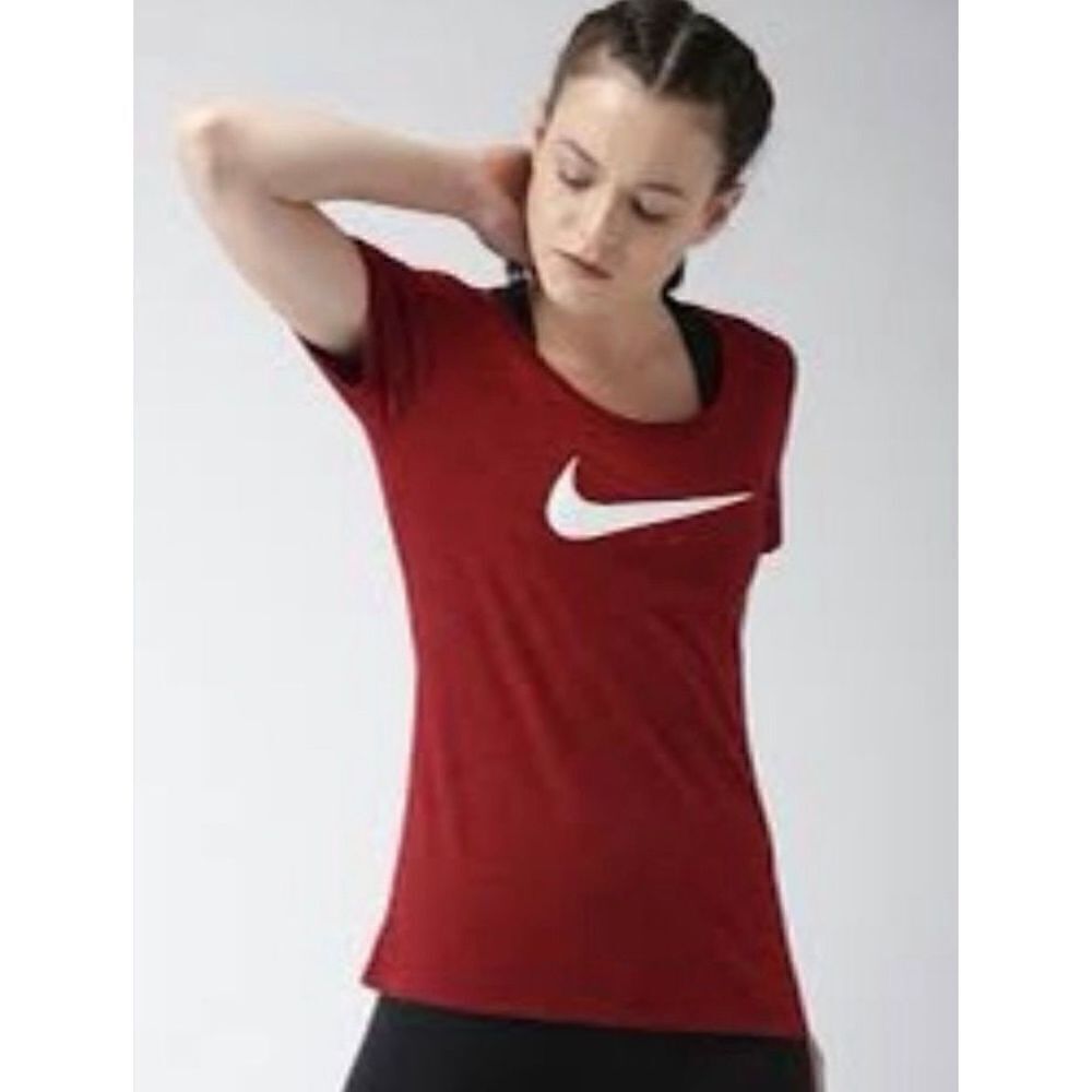 Womens Nike Athletic Fit Deep Red Cotton Swoosh Logo Graphic Tee Shirt - Sz S